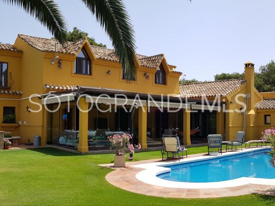 Comprar villa en Sotogrande Alto con 6 dormitorios | John Medina Real Estate