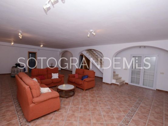 For sale Zona D villa with 5 bedrooms | John Medina Real Estate