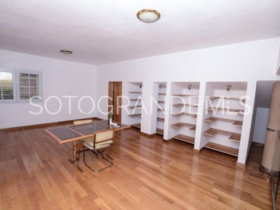 For sale Zona D villa with 5 bedrooms | John Medina Real Estate