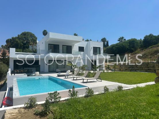 For sale villa in Zona F | John Medina Real Estate