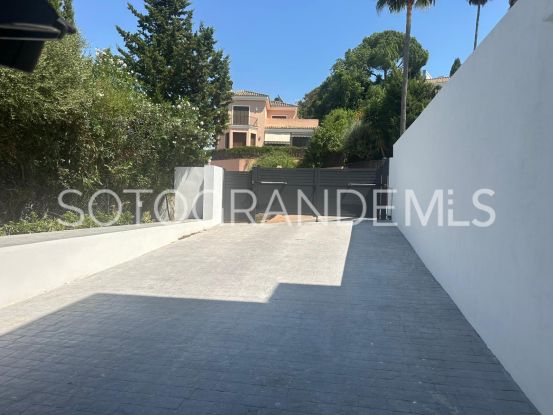 For sale villa in Zona F | John Medina Real Estate