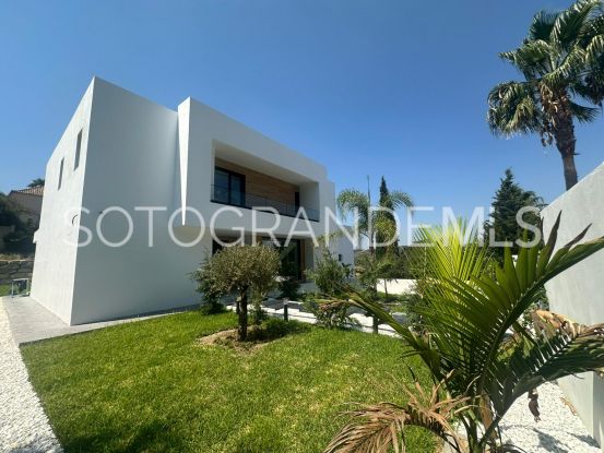 For sale villa in Zona F | John Medina Real Estate