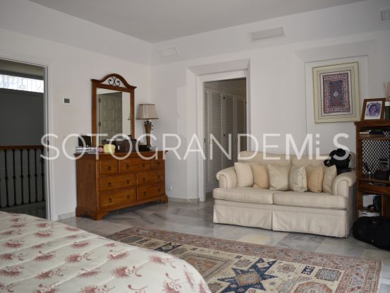 Villa in Zona E | John Medina Real Estate