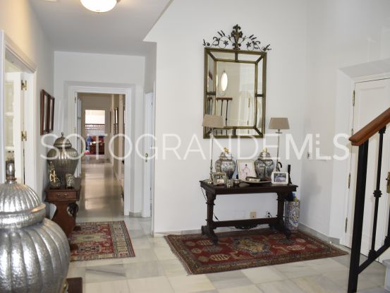 Villa in Zona E | John Medina Real Estate