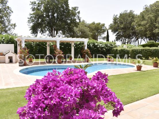 Villa in Zona E | John Medina Real Estate