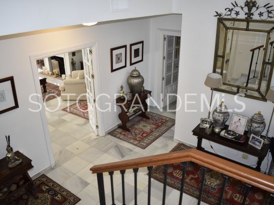 Villa in Zona E | John Medina Real Estate