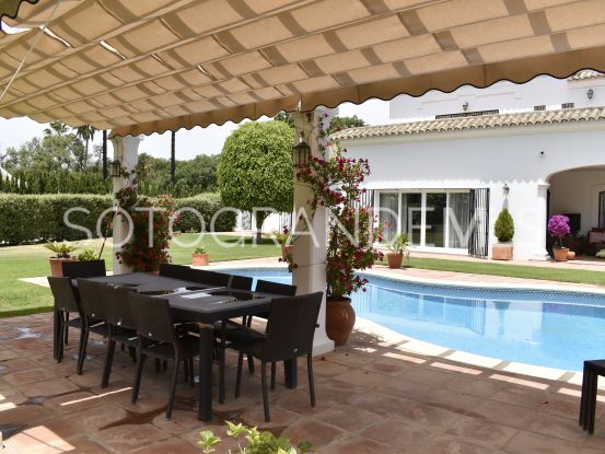 Villa in Zona E | John Medina Real Estate