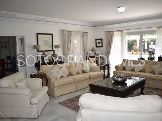 Villa in Zona E | John Medina Real Estate