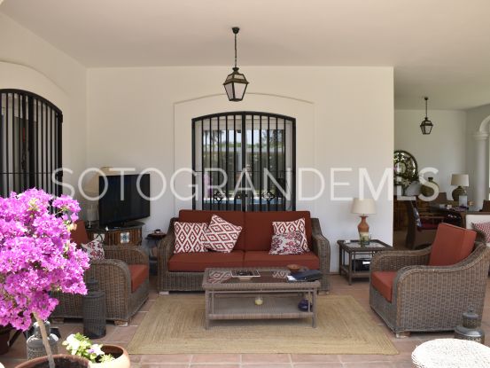 Villa in Zona E | John Medina Real Estate