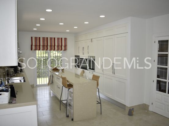 Villa in Zona E | John Medina Real Estate