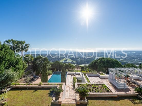 Se vende villa con 7 dormitorios en Zona M, La Reserva | John Medina Real Estate