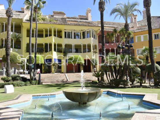 Buy apartment in Sotogrande Puerto Deportivo with 2 bedrooms | John Medina Real Estate