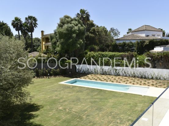 5 bedrooms villa for sale in Zona B, Sotogrande Costa | John Medina Real Estate