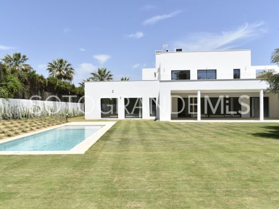 5 bedrooms villa for sale in Zona B, Sotogrande Costa | John Medina Real Estate