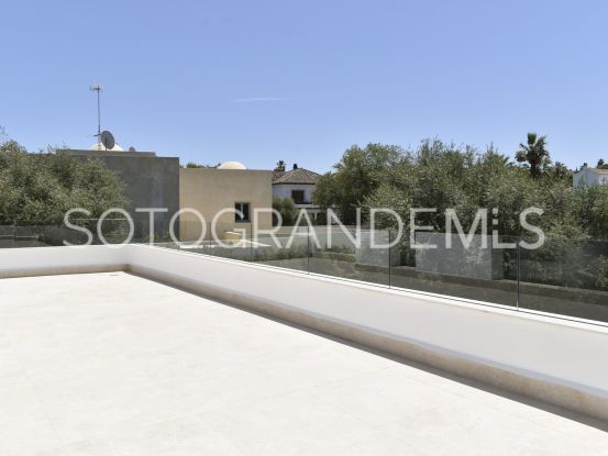 5 bedrooms villa for sale in Zona B, Sotogrande Costa | John Medina Real Estate