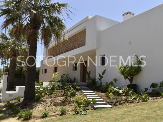 5 bedrooms villa for sale in Zona B, Sotogrande Costa | John Medina Real Estate