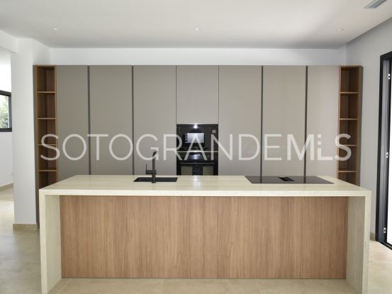 5 bedrooms villa for sale in Zona B, Sotogrande Costa | John Medina Real Estate