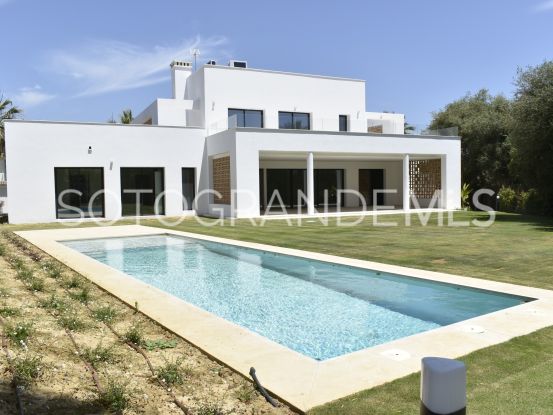 5 bedrooms villa for sale in Zona B, Sotogrande Costa | John Medina Real Estate