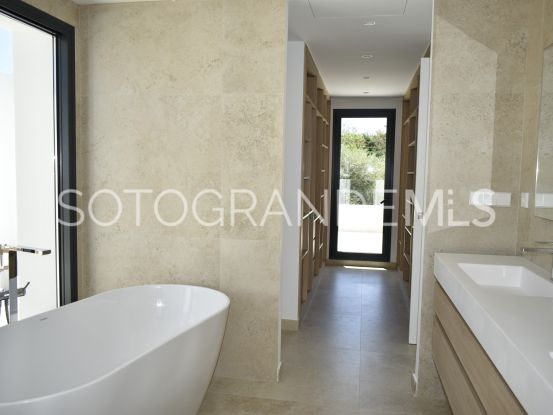 5 bedrooms villa for sale in Zona B, Sotogrande Costa | John Medina Real Estate