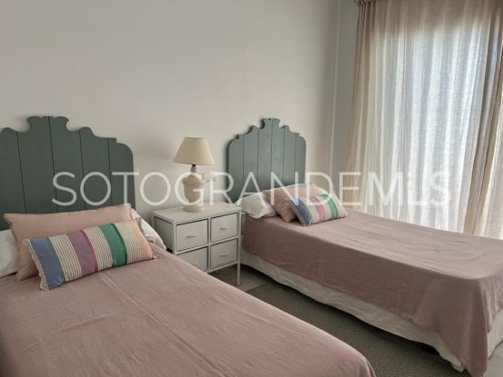 Apartamento a la venta en El Polo de Sotogrande con 4 dormitorios | John Medina Real Estate