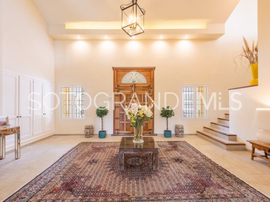 Villa in Zona F for sale | John Medina Real Estate