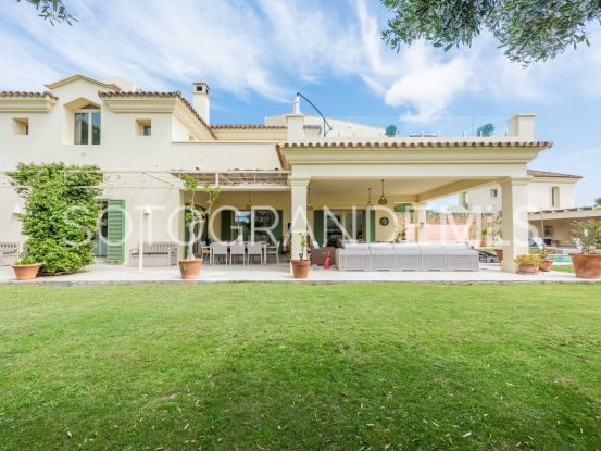 Villa in Zona F for sale | John Medina Real Estate