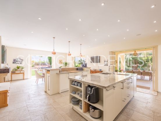 Villa in Zona F for sale | John Medina Real Estate