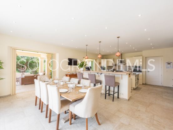 Villa in Zona F for sale | John Medina Real Estate