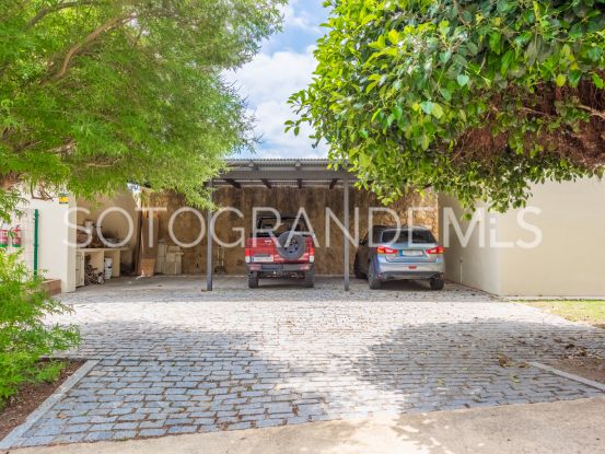 Villa in Zona F for sale | John Medina Real Estate