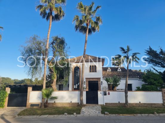 For sale 8 bedrooms villa in Zona B, Sotogrande Costa | John Medina Real Estate