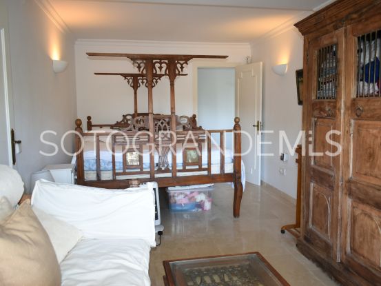 Se vende villa en Zona B de 6 dormitorios | John Medina Real Estate