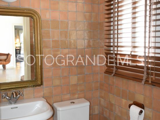 Se vende villa en Zona B de 6 dormitorios | John Medina Real Estate