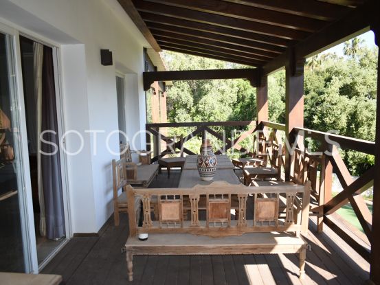 Se vende villa en Zona B de 6 dormitorios | John Medina Real Estate