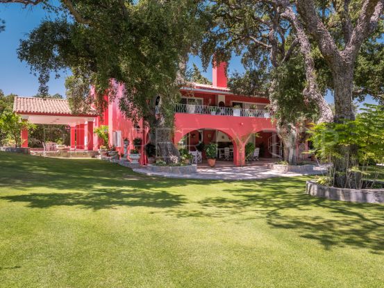 Villa en venta con 7 dormitorios en Sotogrande Costa | John Medina Real Estate
