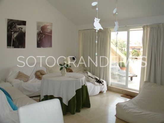 For sale 2 bedrooms penthouse in Sotogrande Puerto Deportivo | John Medina Real Estate