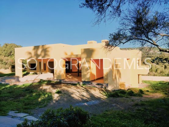 For sale villa in Zona F with 4 bedrooms | John Medina Real Estate