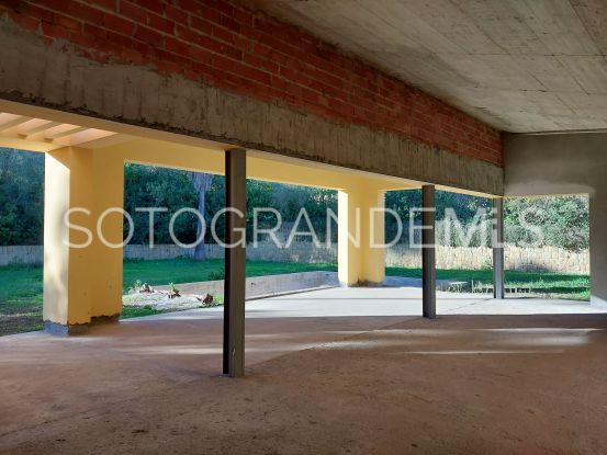 For sale villa in Zona F with 4 bedrooms | John Medina Real Estate