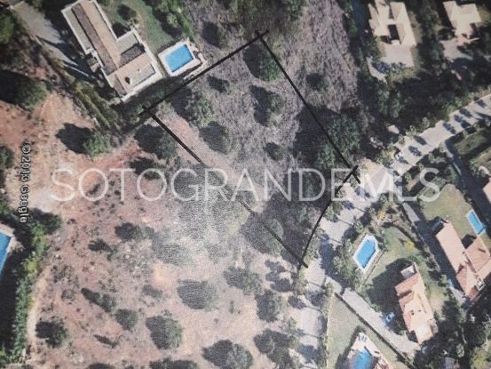 For sale villa in Zona F with 4 bedrooms | John Medina Real Estate