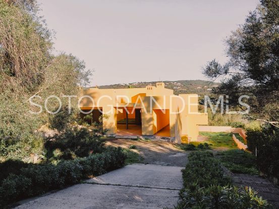 For sale villa in Zona F with 4 bedrooms | John Medina Real Estate