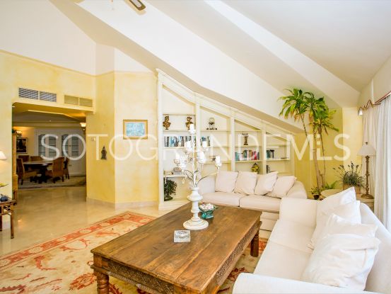 For sale Sotogrande Puerto Deportivo penthouse with 4 bedrooms | John Medina Real Estate