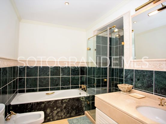 For sale Sotogrande Puerto Deportivo 4 bedrooms penthouse | John Medina Real Estate