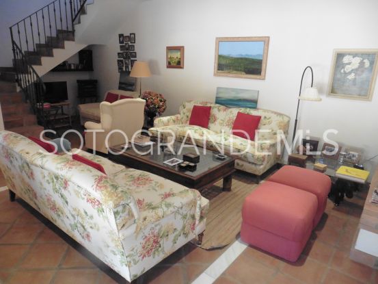 For sale villa in Zona C | John Medina Real Estate