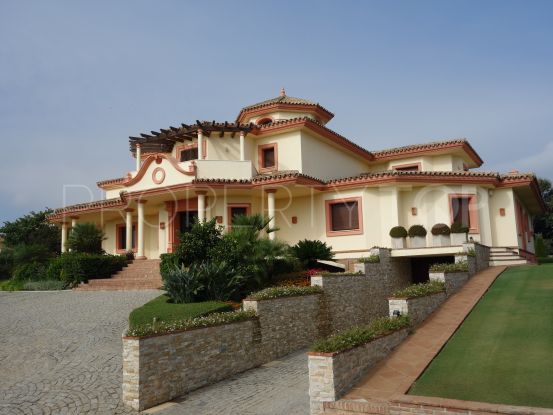 Villa in San Roque Club with 7 bedrooms | John Medina Real Estate