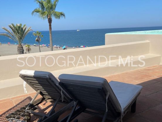 Los Lacasitos, adosado con 4 dormitorios en venta | John Medina Real Estate