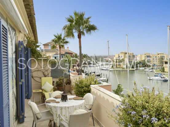 3 bedrooms duplex penthouse in Isla del Pez Volador, Sotogrande Marina | John Medina Real Estate