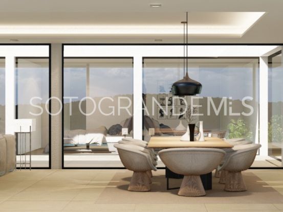 Villa a la venta de 4 dormitorios en Sotogrande Alto Central | John Medina Real Estate