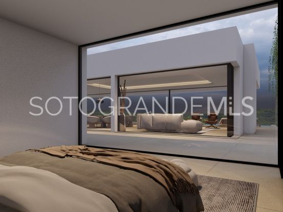 Villa a la venta de 4 dormitorios en Sotogrande Alto Central | John Medina Real Estate
