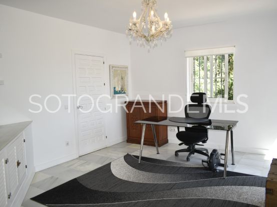 Villa for sale in Zona E with 6 bedrooms | John Medina Real Estate