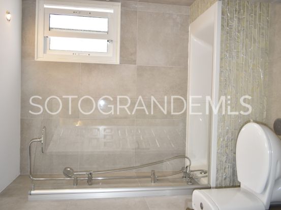 Villa for sale in Zona E with 6 bedrooms | John Medina Real Estate