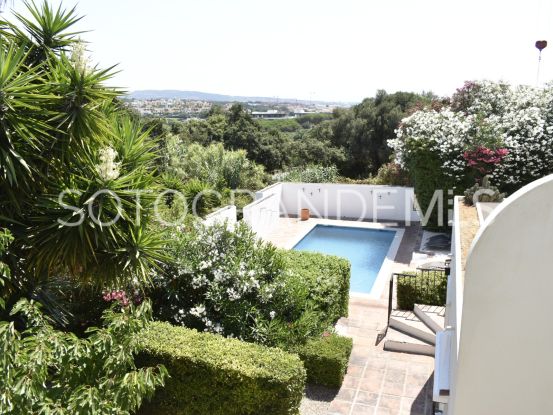 Villa for sale in Zona E with 6 bedrooms | John Medina Real Estate